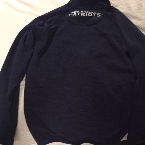 New England Patriots zip up jacket - Picture 3 of 3